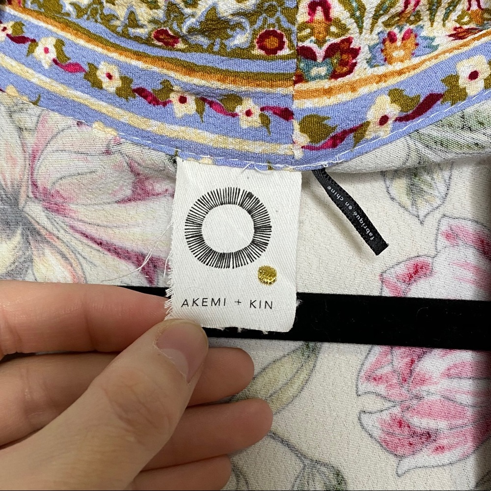 EUC! Anthro Floral Kimono OS - Picture 5 of 11